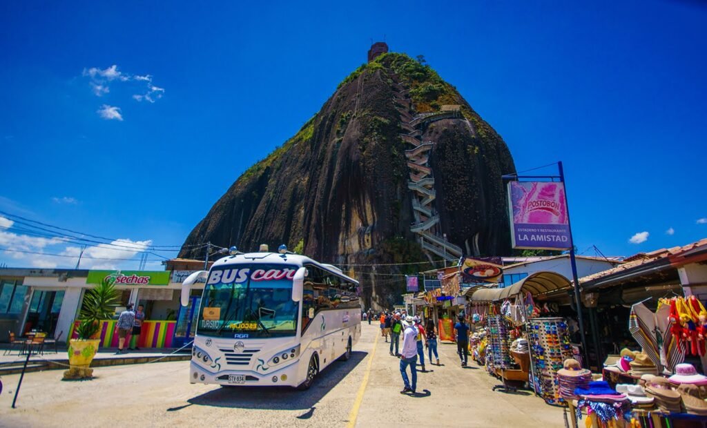 Guatape Tour, Piedra del Peñol Lares De La 70 Hotel